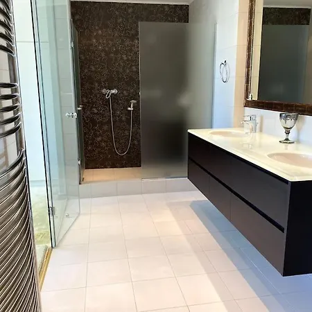 Apartment Luxury 4br With 3 Bathrooms In Marousi *