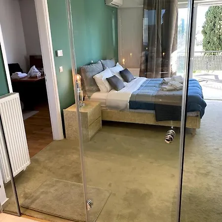 Luxury 4br With 3 Bathrooms In Marousi Athens