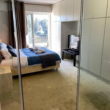 Luxury 4br With 3 Bathrooms In Marousi *