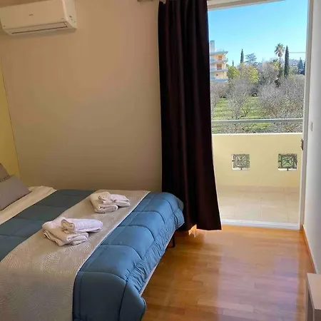 Apartment Luxury 4br With 3 Bathrooms In Marousi