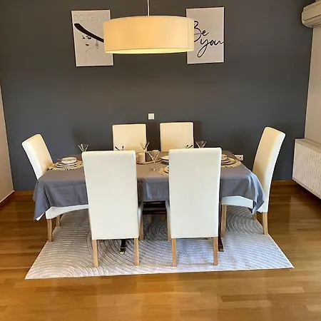 Luxury 4br With 3 Bathrooms In Marousi Athens
