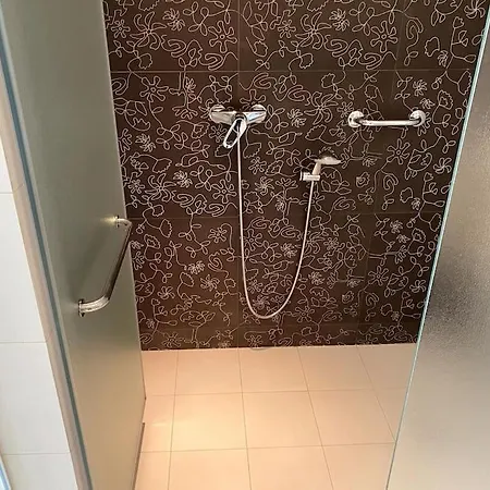 Luxury 4br With 3 Bathrooms In Marousi Athens